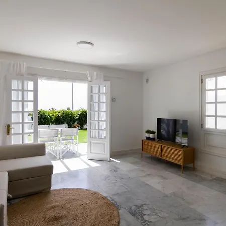 Con Jardin En Pasito Pm40 * פסיטו בלנקו